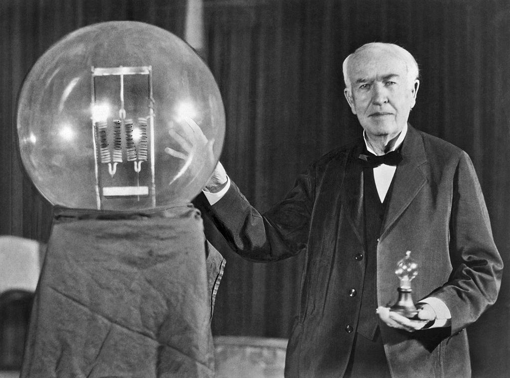 A War Of Currents The Real Story Of Thomas Edison And The
